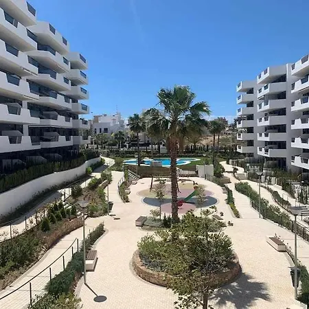 Moderno A 500 M De La Playa *